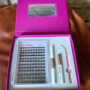 Pink Glitter False Eyelash Kit with Tweezers